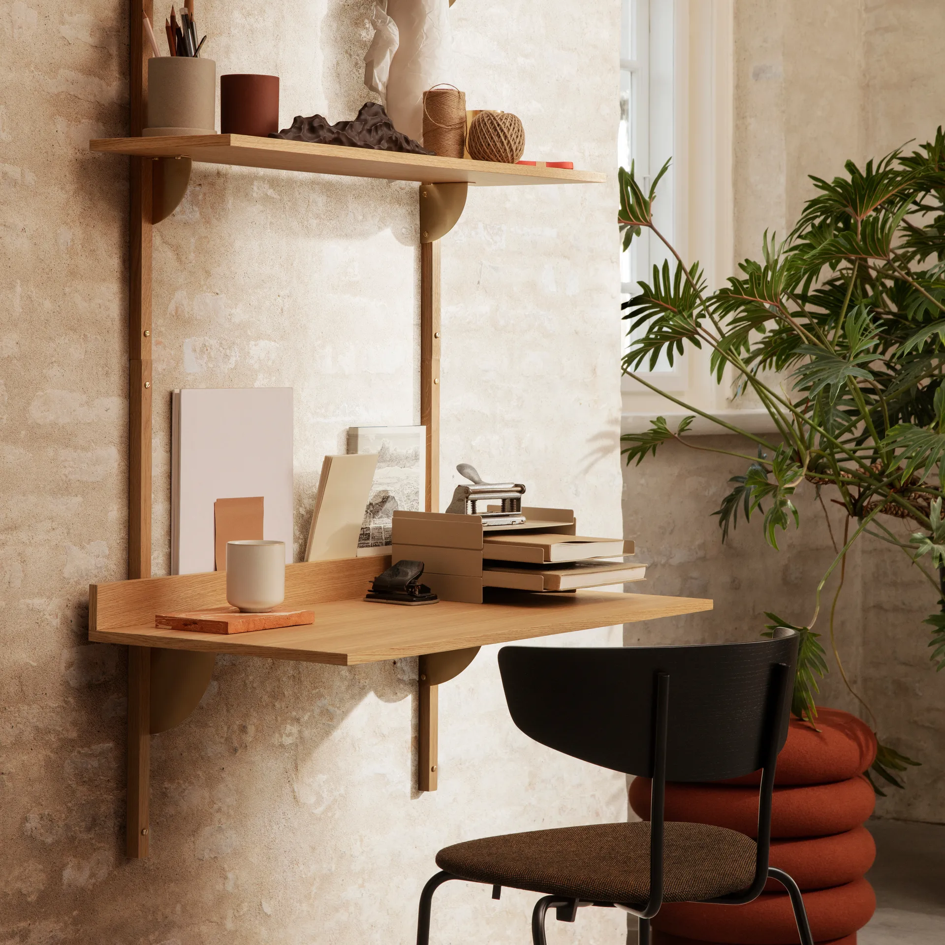 Sector skrivebord, Oak-brass Ferm Living