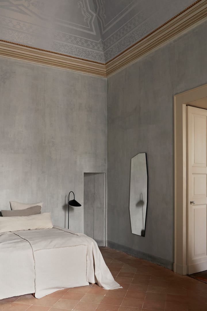 Shard speil 57,8 x 165 cm, Black Ferm Living