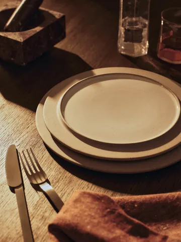 Sonae tallerken 2-pk - Grey-white, Ø25 cm - Ferm Living