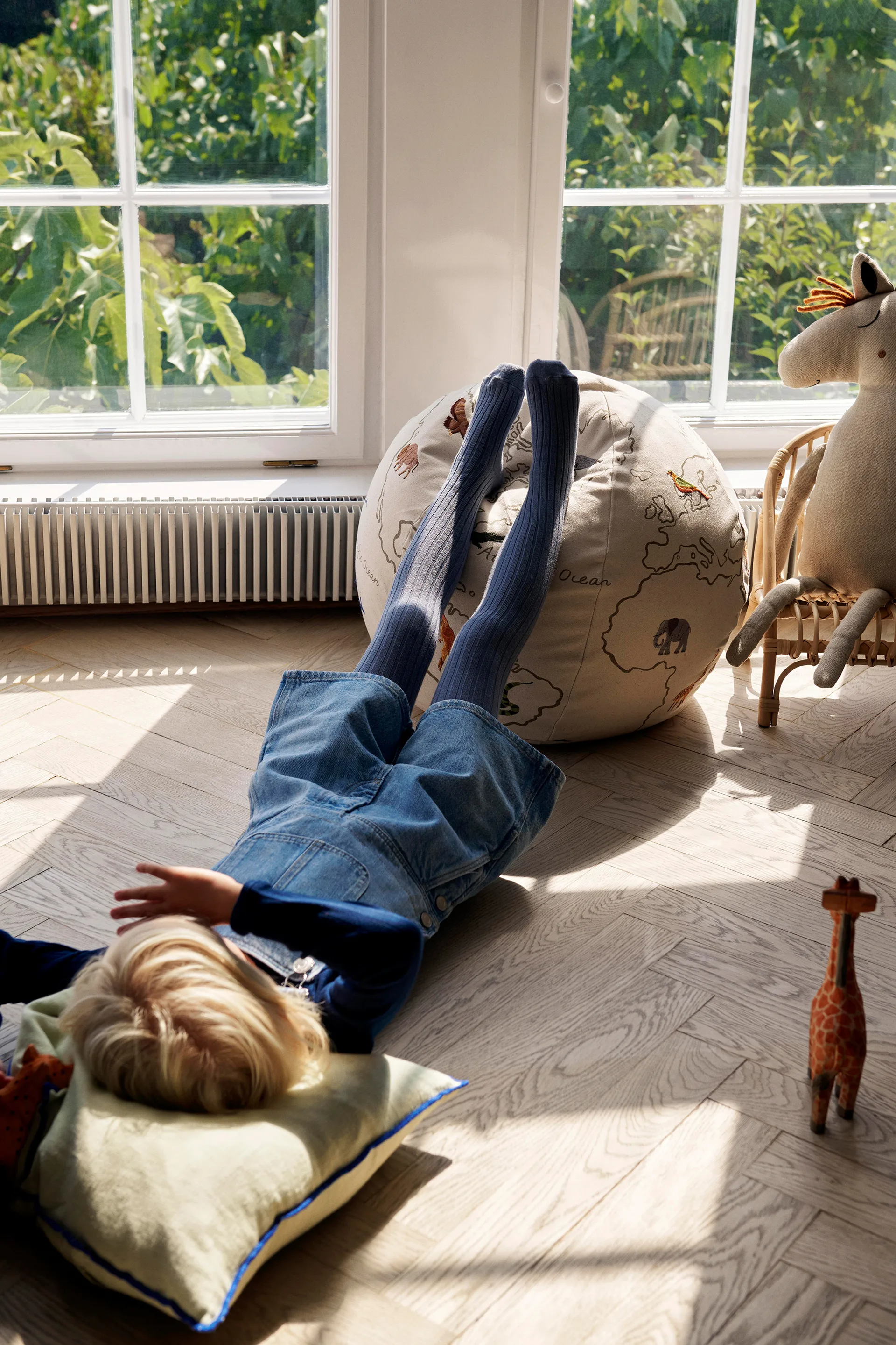 The world puff, Off-white Ferm Living