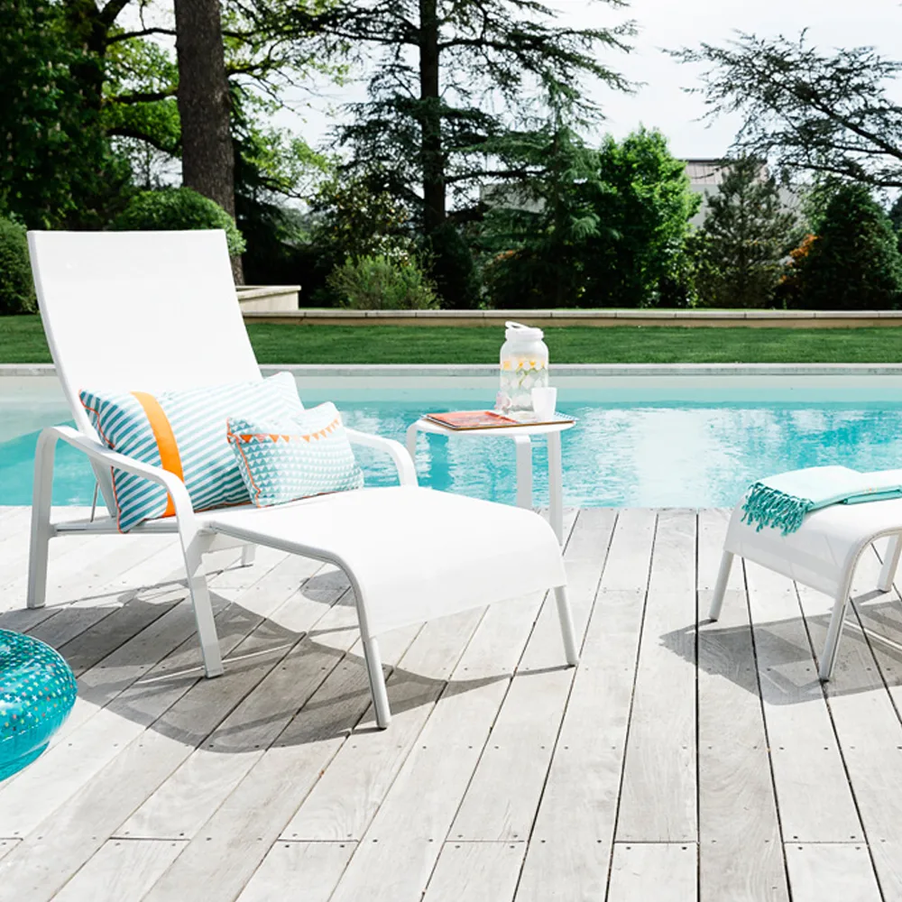 Alize bord, lavt Ø48 cm, Black cherry Fermob