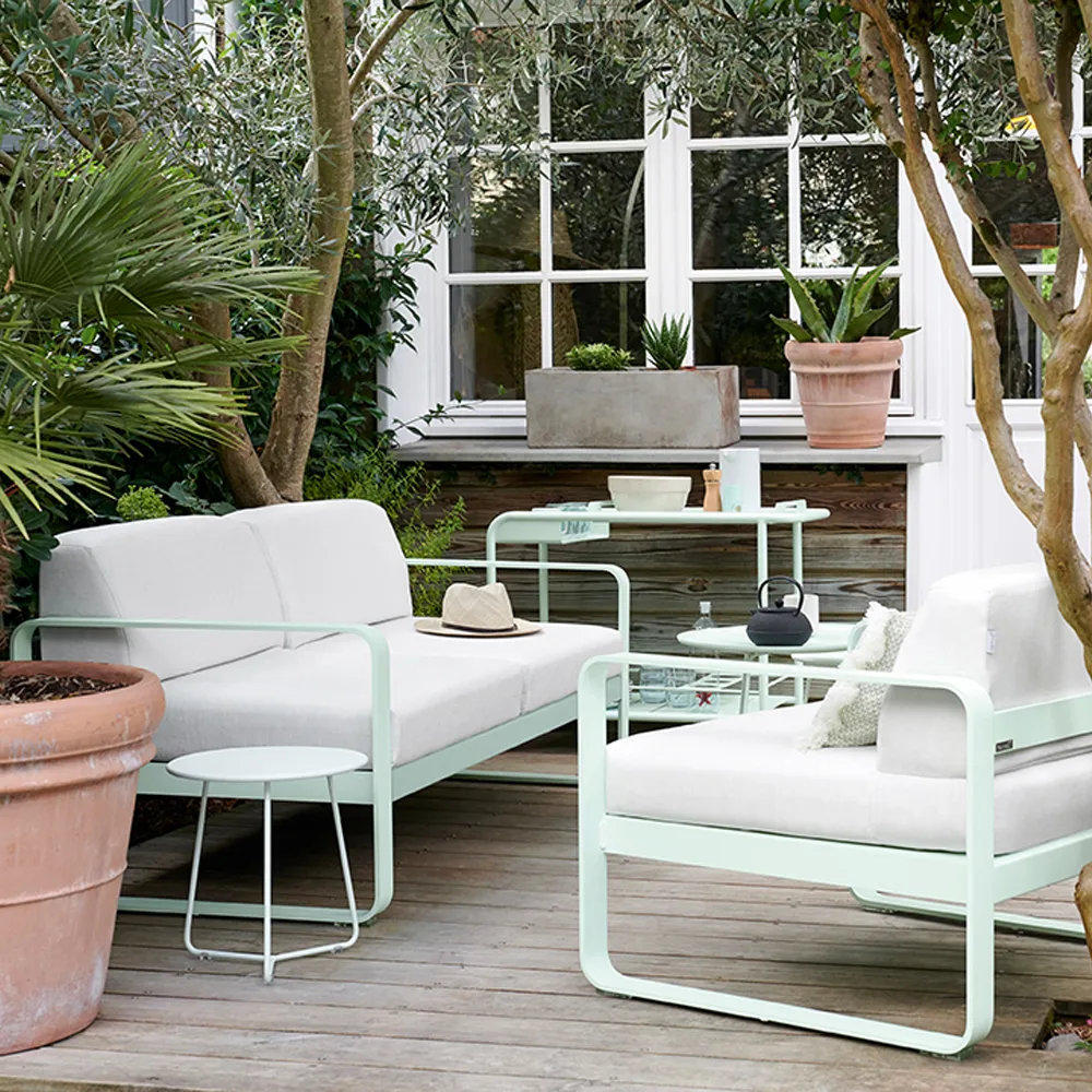 Bellevie 2-seters sofa, Chili (rød), off-white pute Fermob