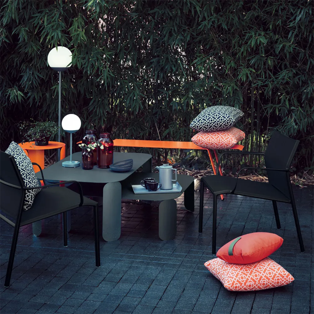 Cadiz stol med armlener, lav, Red ochre Fermob