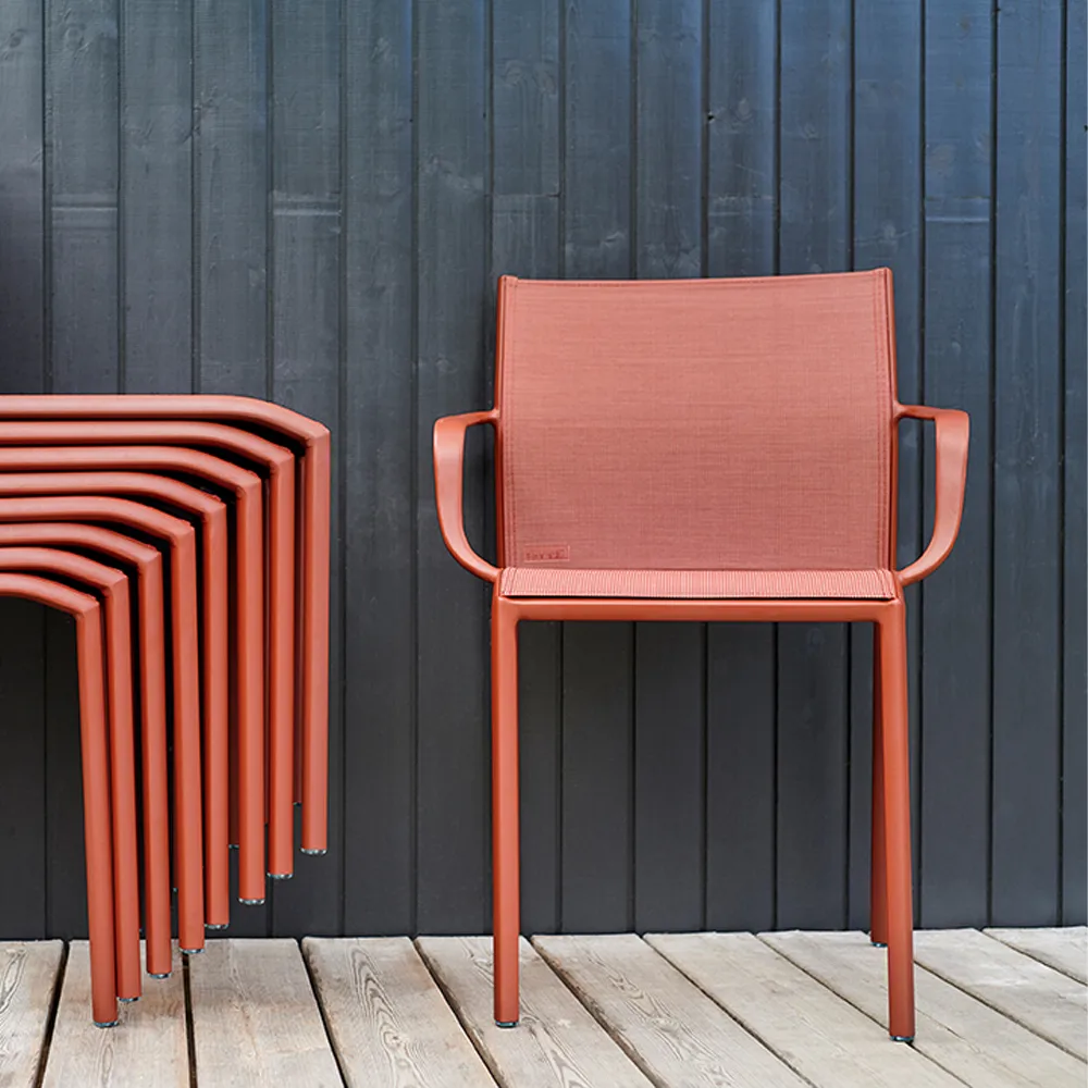 Cadiz stol med armlener, Red ochre Fermob