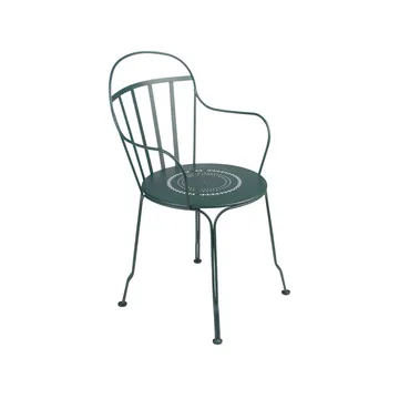 Louvre stol med armlener - Cedar green (grønn) - Fermob