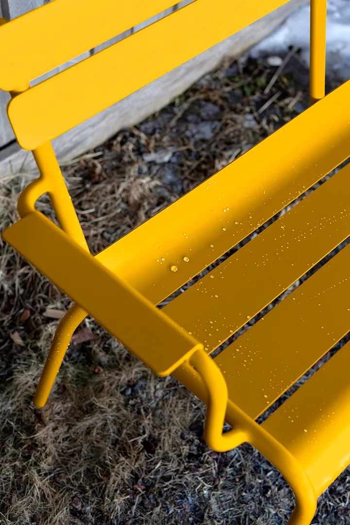 Luxembourg sofa med armlener 131x55,5x86 cm, Chili Fermob