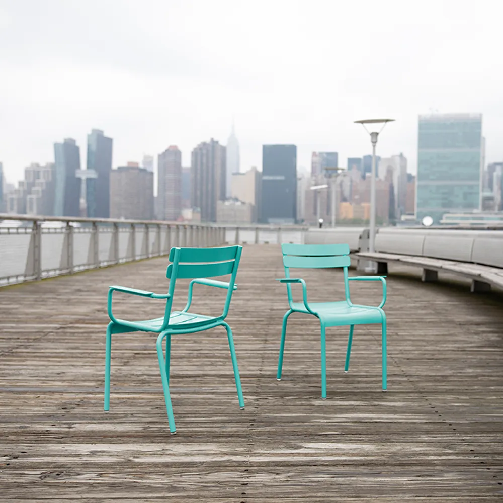 Luxembourg stol med armlener, Nutmeg Fermob