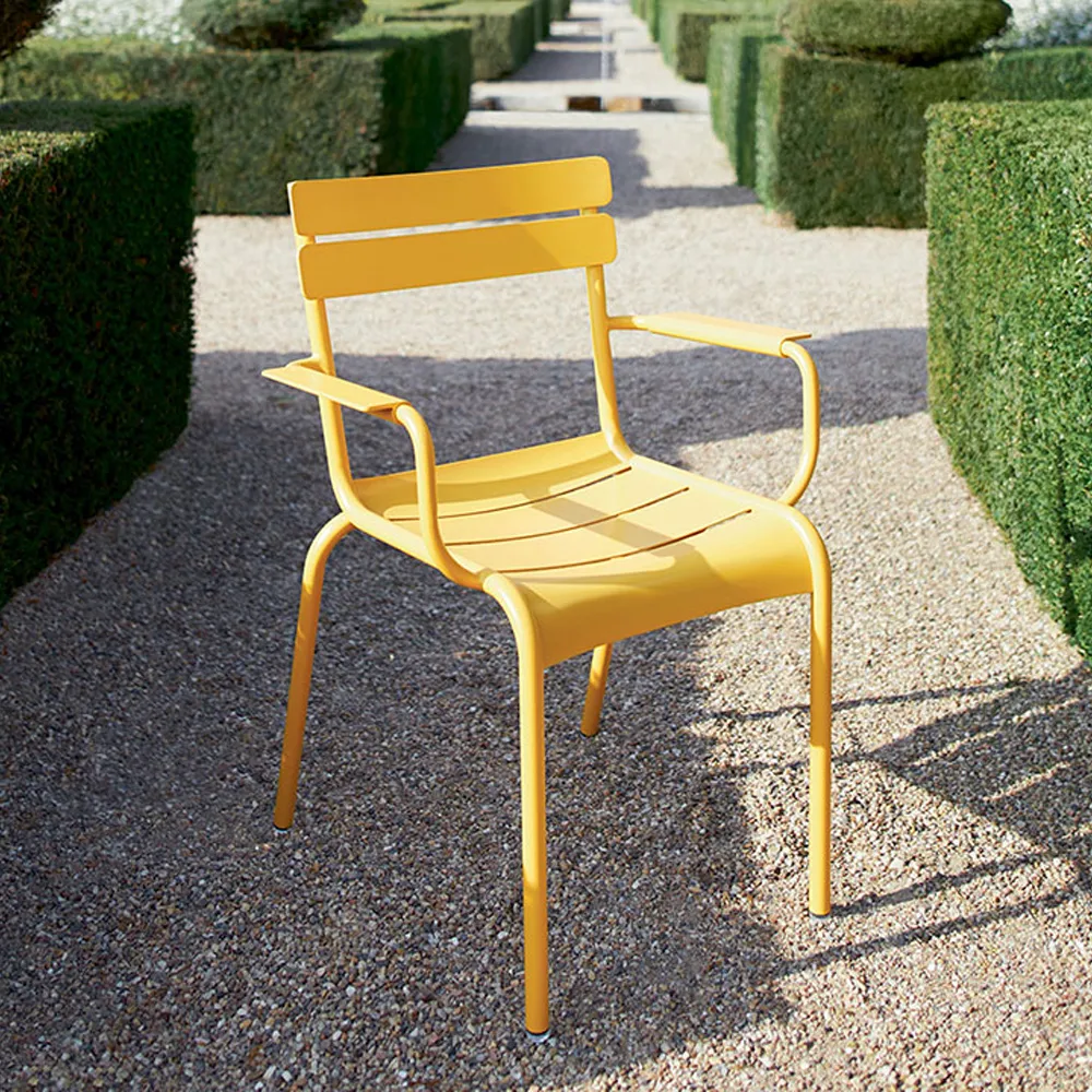 Luxembourg stol med armlener, Willow green Fermob