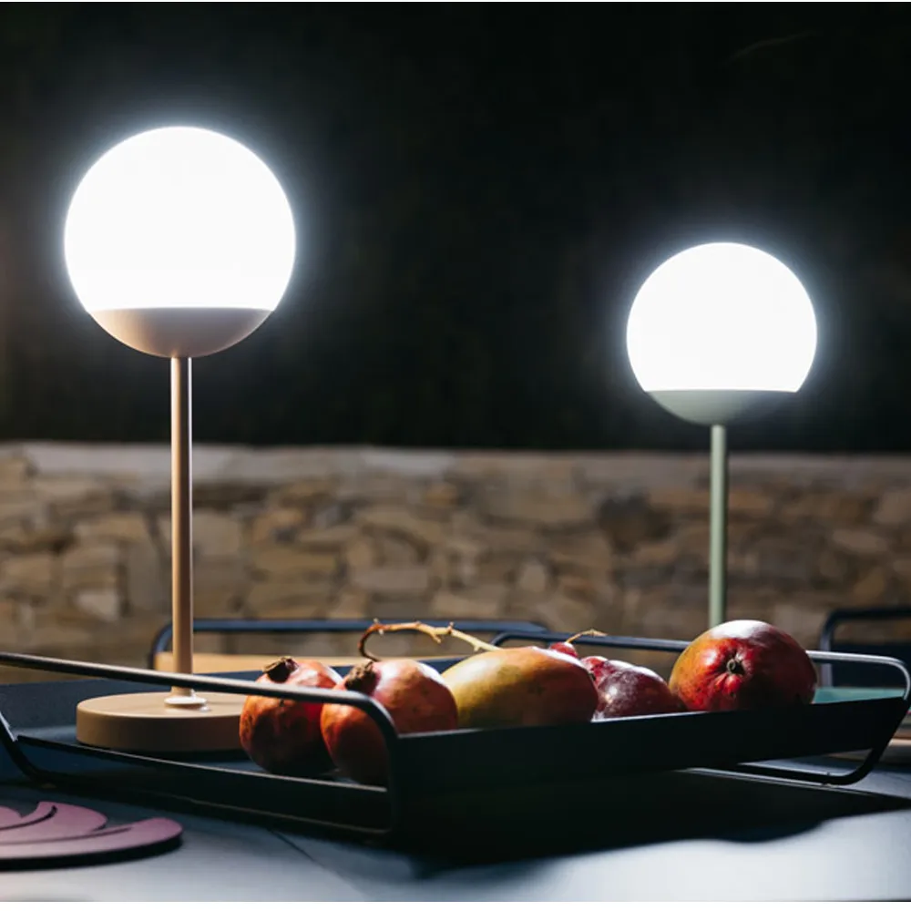 Mooon! bordlampe, Acapulco blue (blå), h.63 cm Fermob