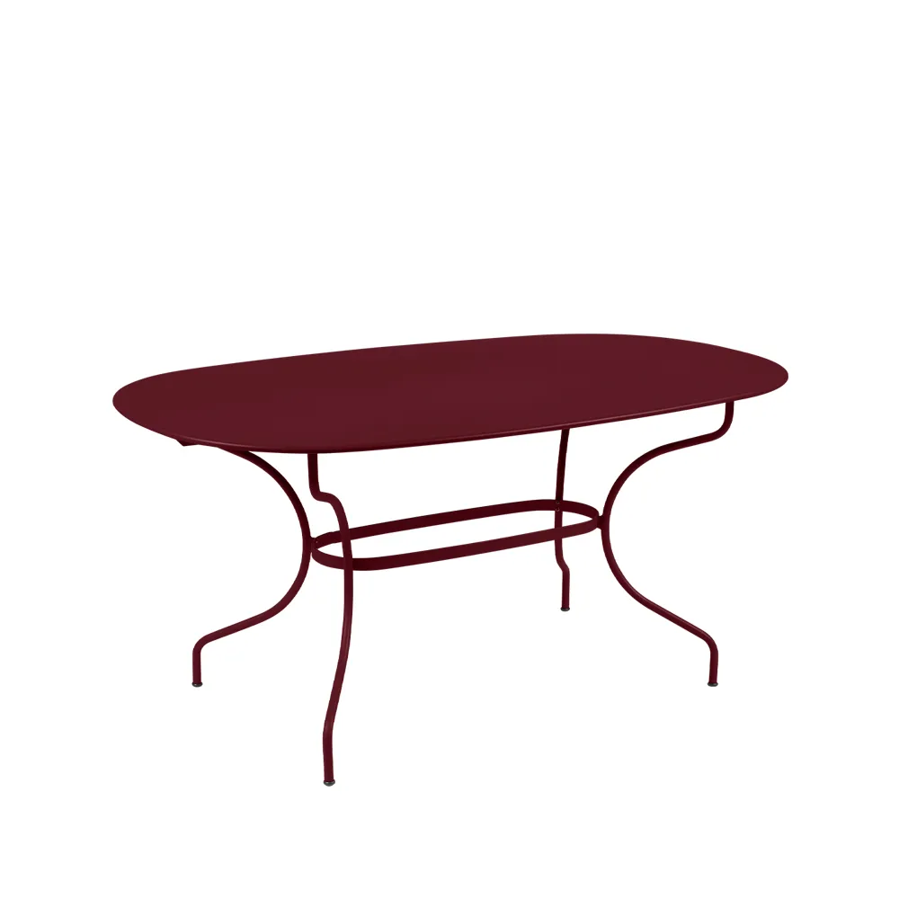 Opera+ bord, ovalt, Black cherry (vinrød) Fermob