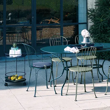 Opera+ stol med armlener - Willow green - Fermob