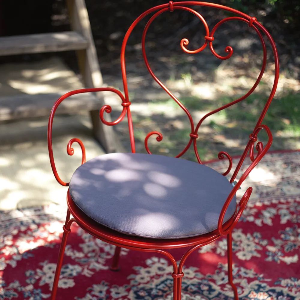 Outdoor Cushion Ø43 cm pute til armlenestol, Midnight grey Fermob