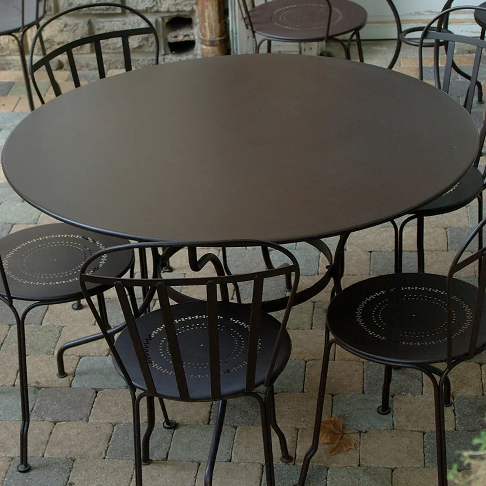 Romane bord, rundt, Rosemary Fermob