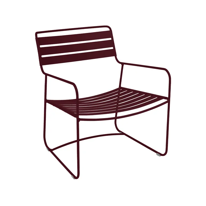 Surprising stol med armlener, lav - Black cherry (vinrød) - Fermob