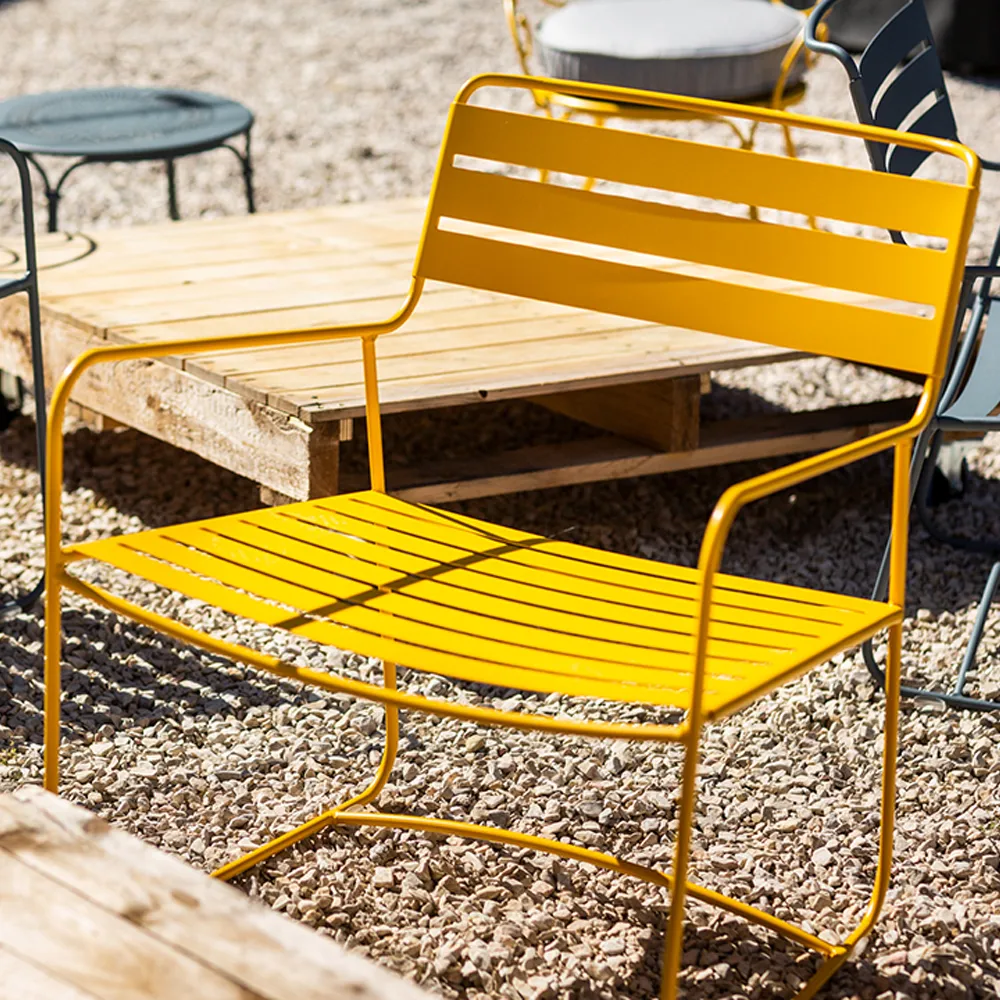 Surprising stol med armlener, lav, Willow green Fermob