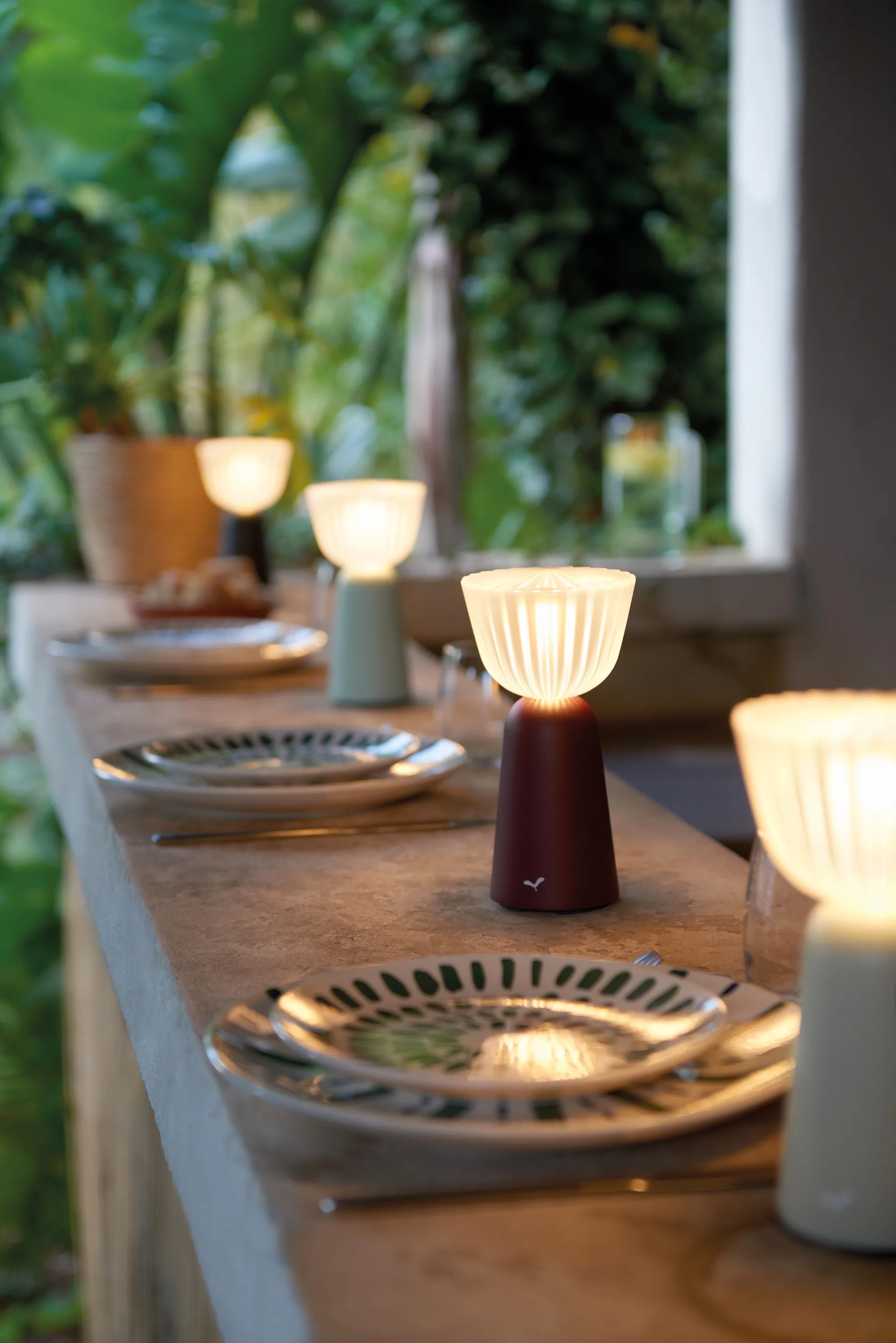 Swiing portabel bordlampe, Antrasitt Fermob