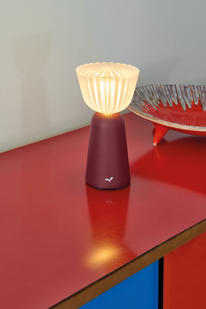 Swiing portabel bordlampe, Black cherry Fermob