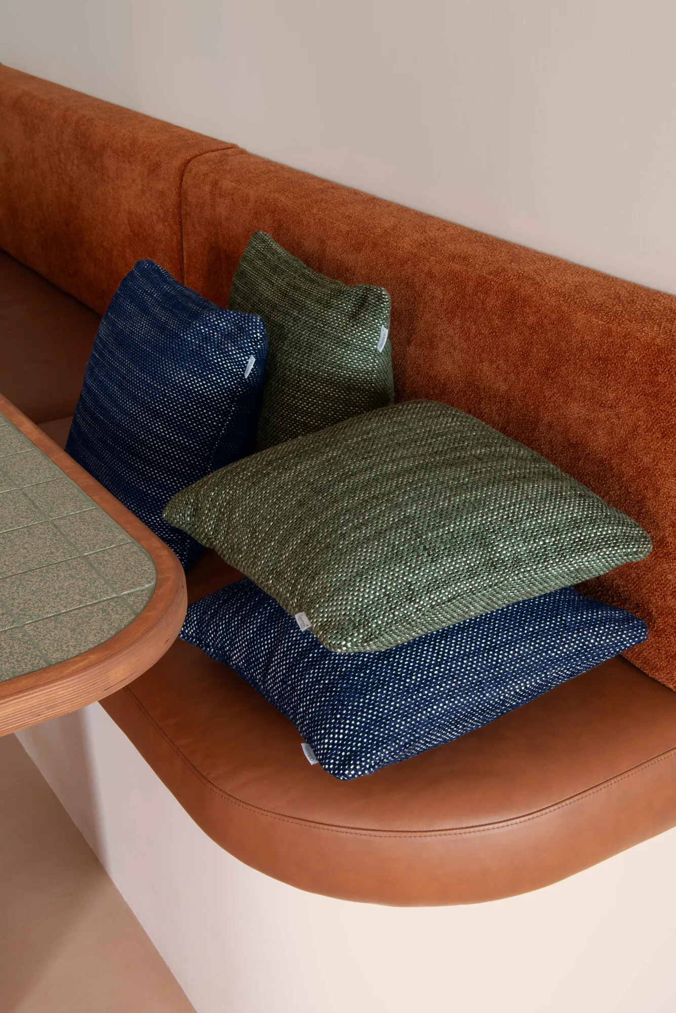 Vibration Rythmo pute 44x44 cm, Midnight Fermob