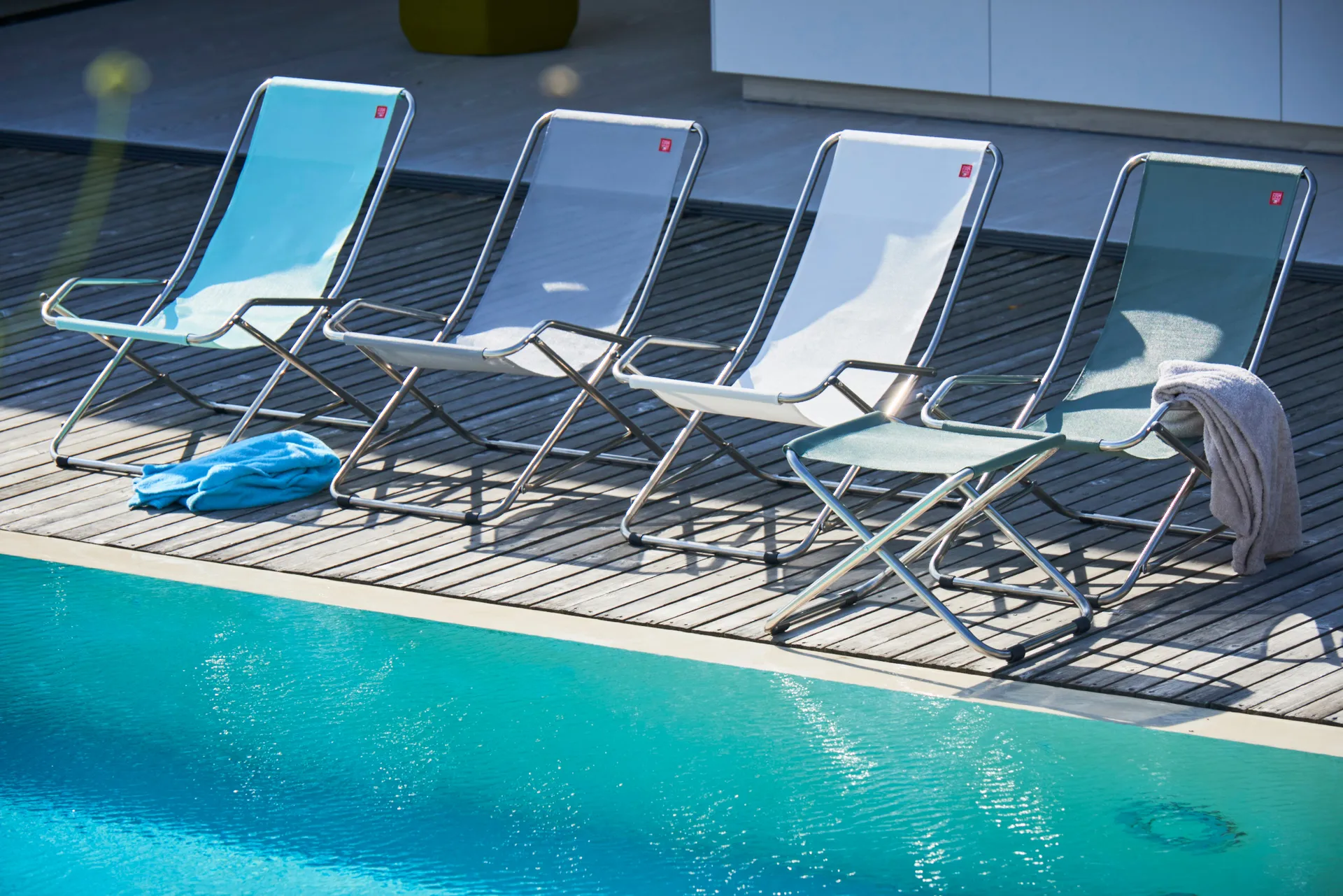 Dondolina solstol, Black Fiam