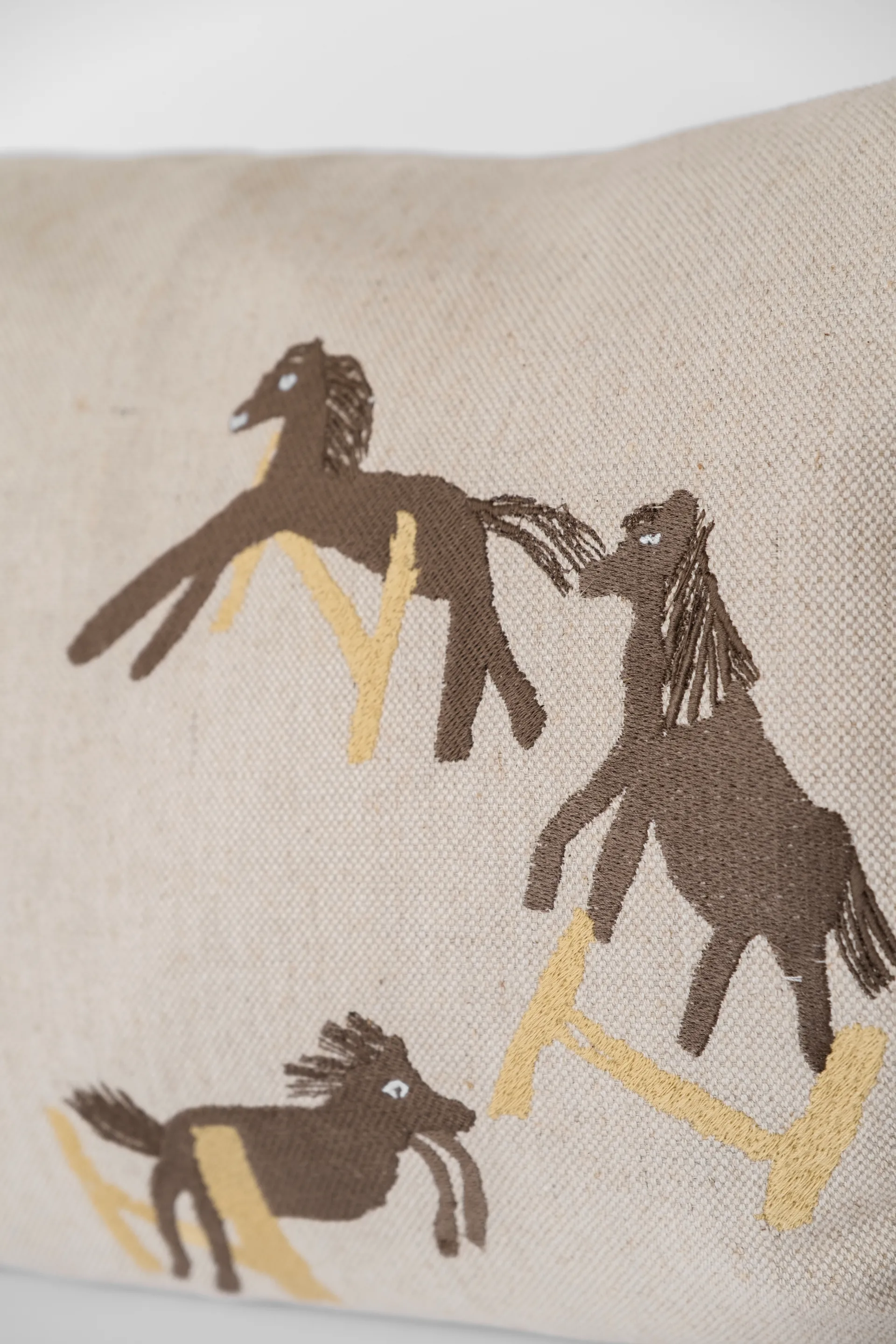 Jumping horse putetrekk 38x58 cm, Natur Fine Little Day