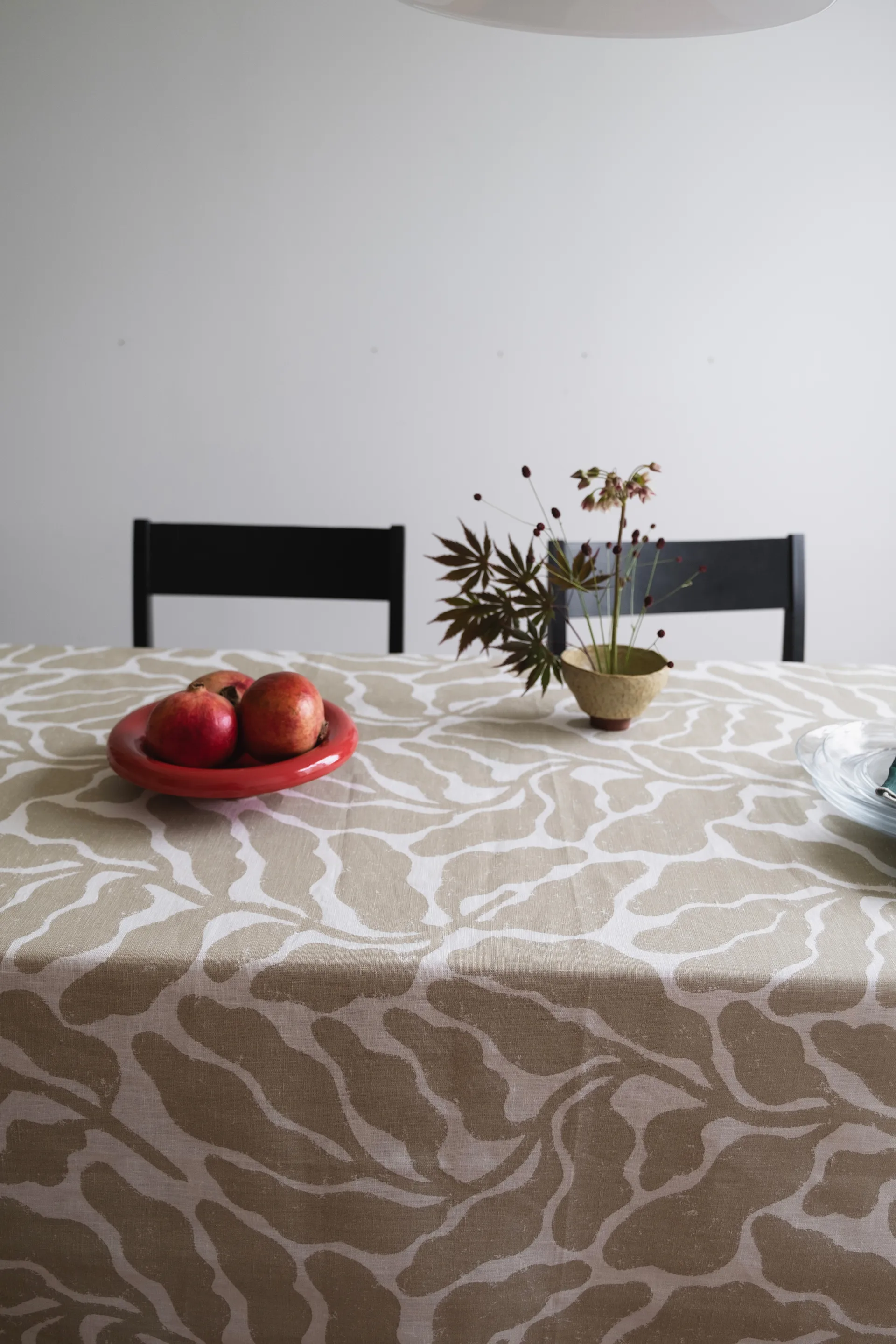 Leaves bordduk 149x250 cm, Sand Fine Little Day