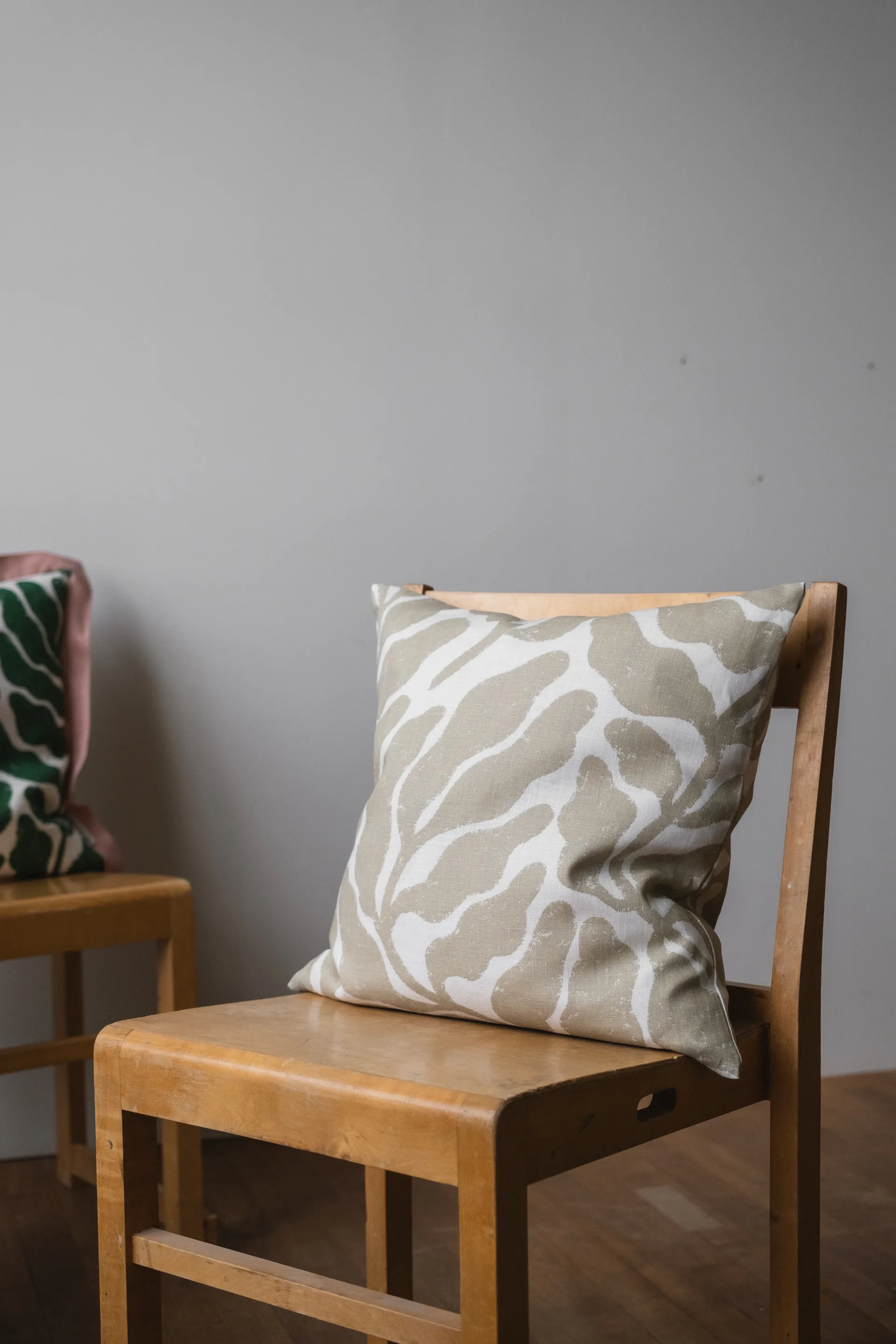 Leaves putetrekk 48x48 cm, Sand Fine Little Day