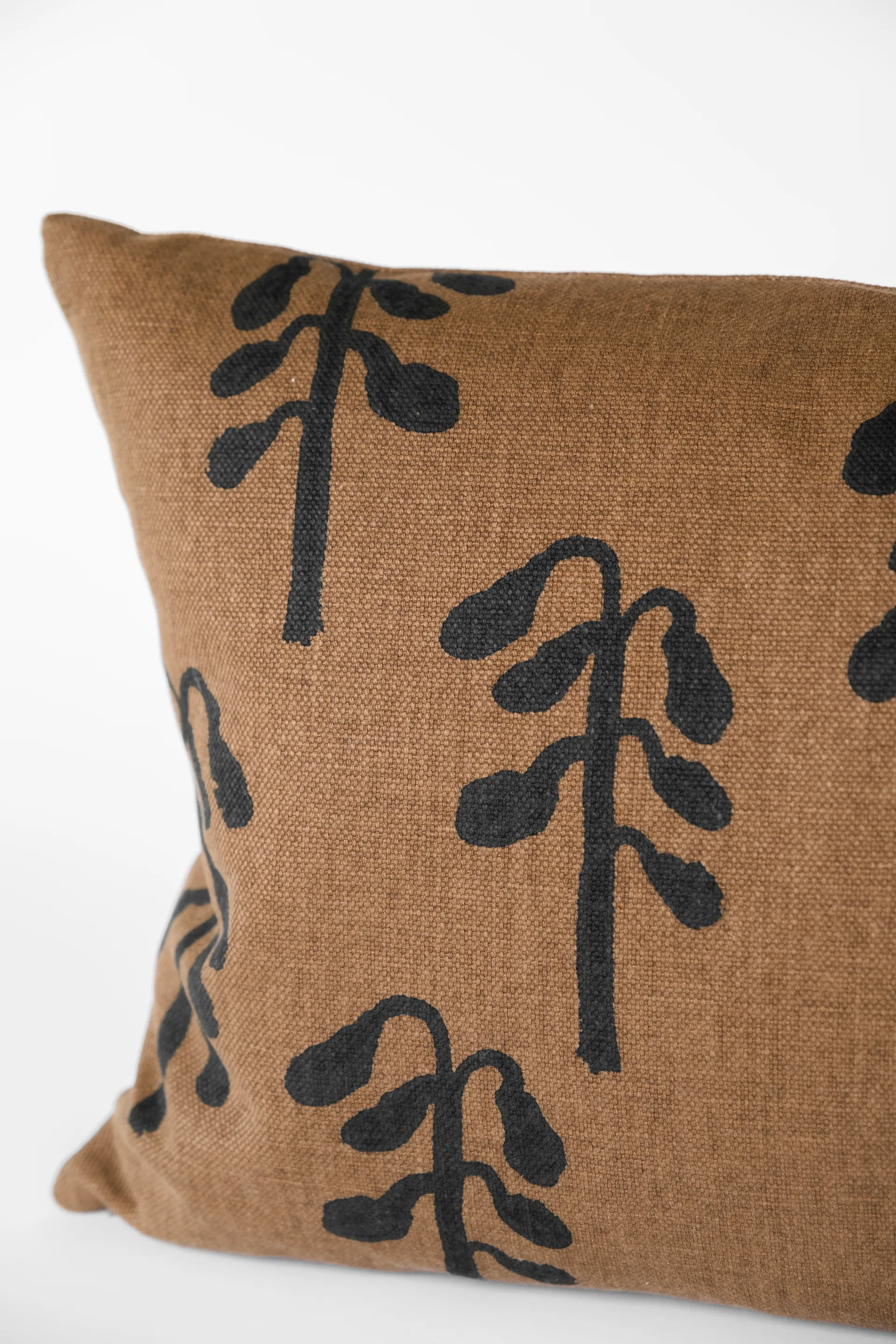 Weeping birch putetrekk 38x58 cm, Brown Fine Little Day