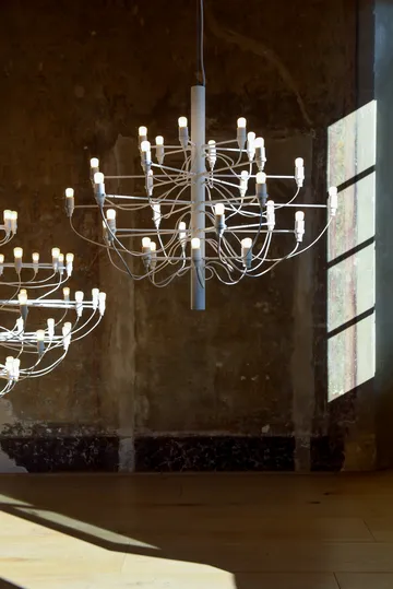 2097 Sarfatti lysekrone LED - Matt hvit 30 lamper - Flos
