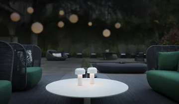 Bellhop bordlampe portabel - White, IP54 (innendørs/utendørs) - Flos