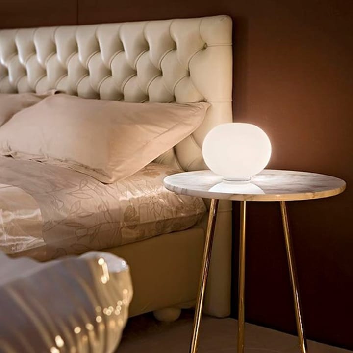 Glo-ball B2 bordlampe, Hvit opalglass Flos