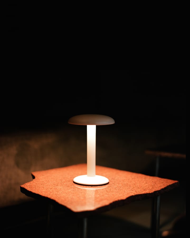 Gustave Residential bordlampe portabel, Matte white Flos
