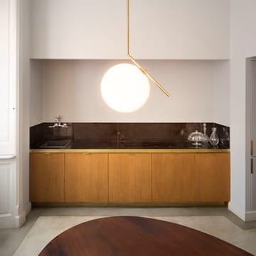 IC lights S2 pendel - Børstet messing-opal - Flos