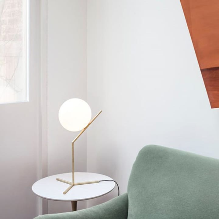 IC lights T1 low bordlampe, Svart-opal Flos