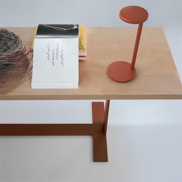 Oblique Qi bordlampe - Salvie - Flos