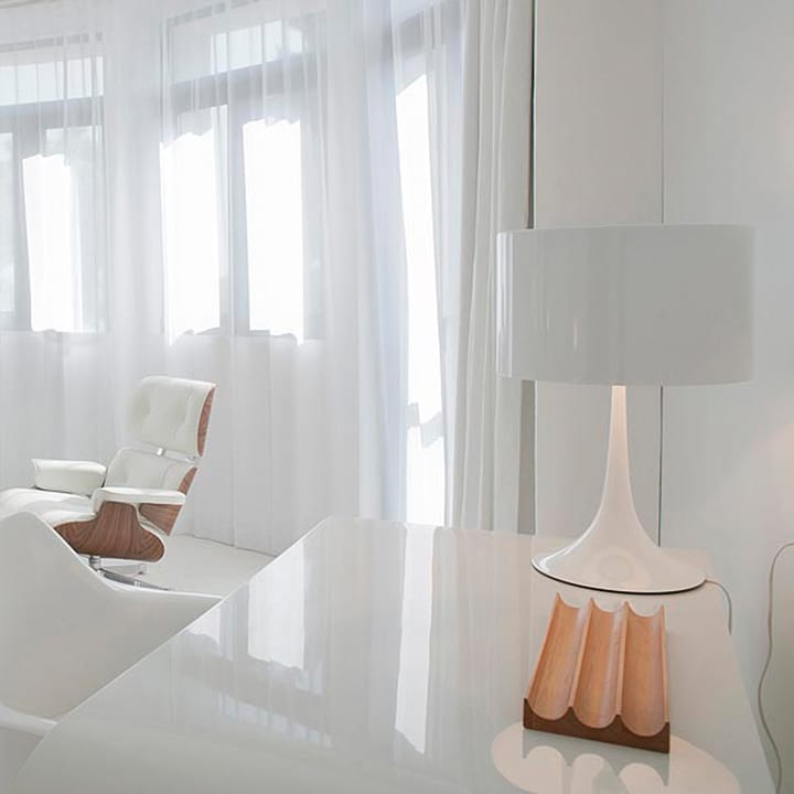Spun Light T1 bordlampe, Svart Flos