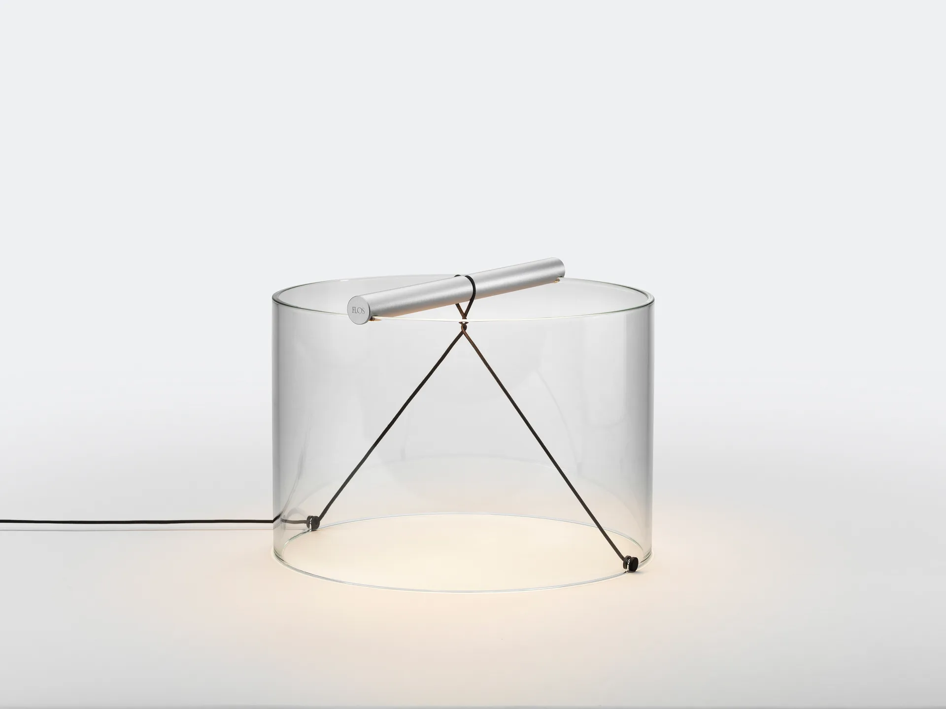 To-Tie T3 bordlampe, Anodisert aluminium Flos