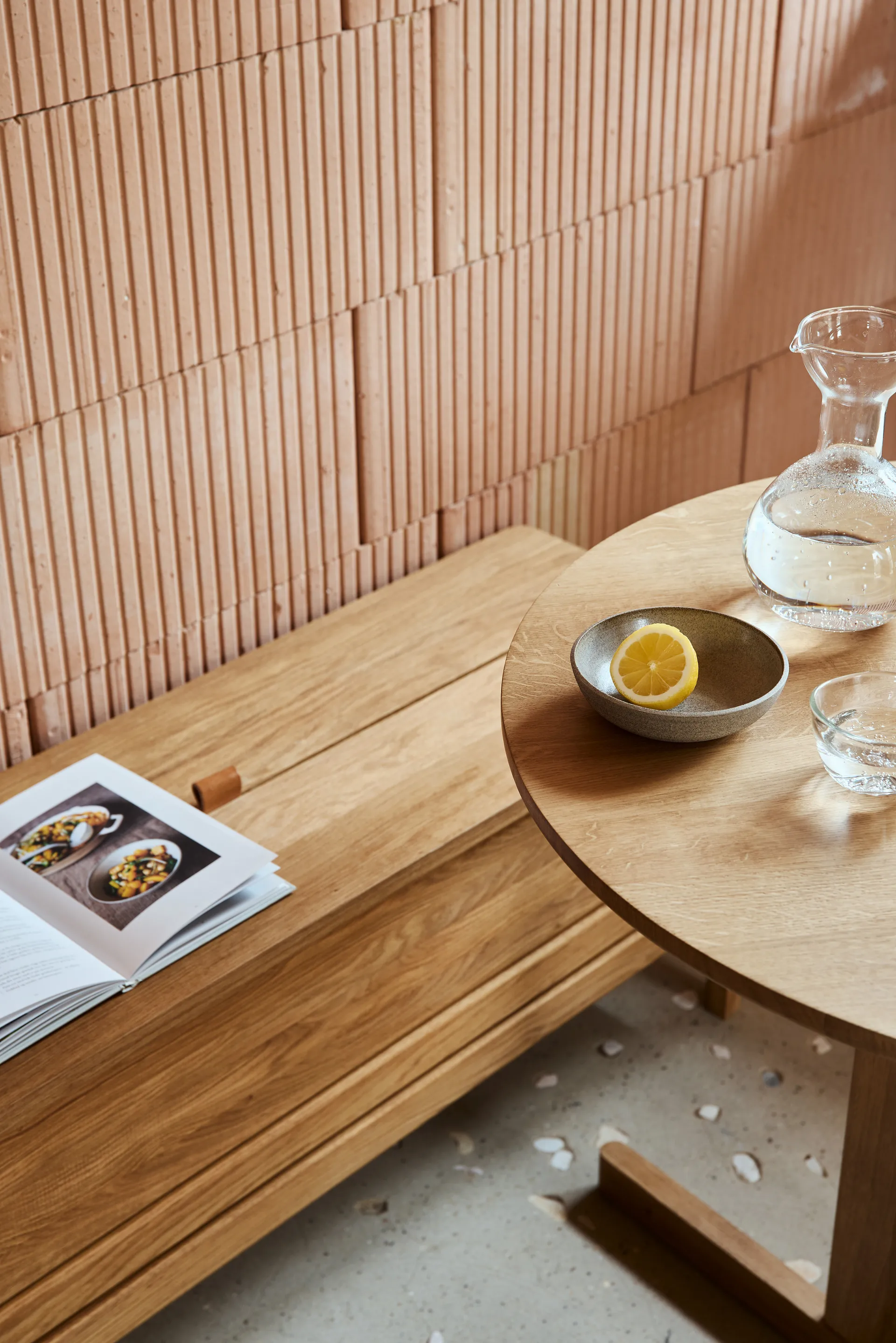 A Line oppbevaringsbenk 111 cm, Eik Form & Refine