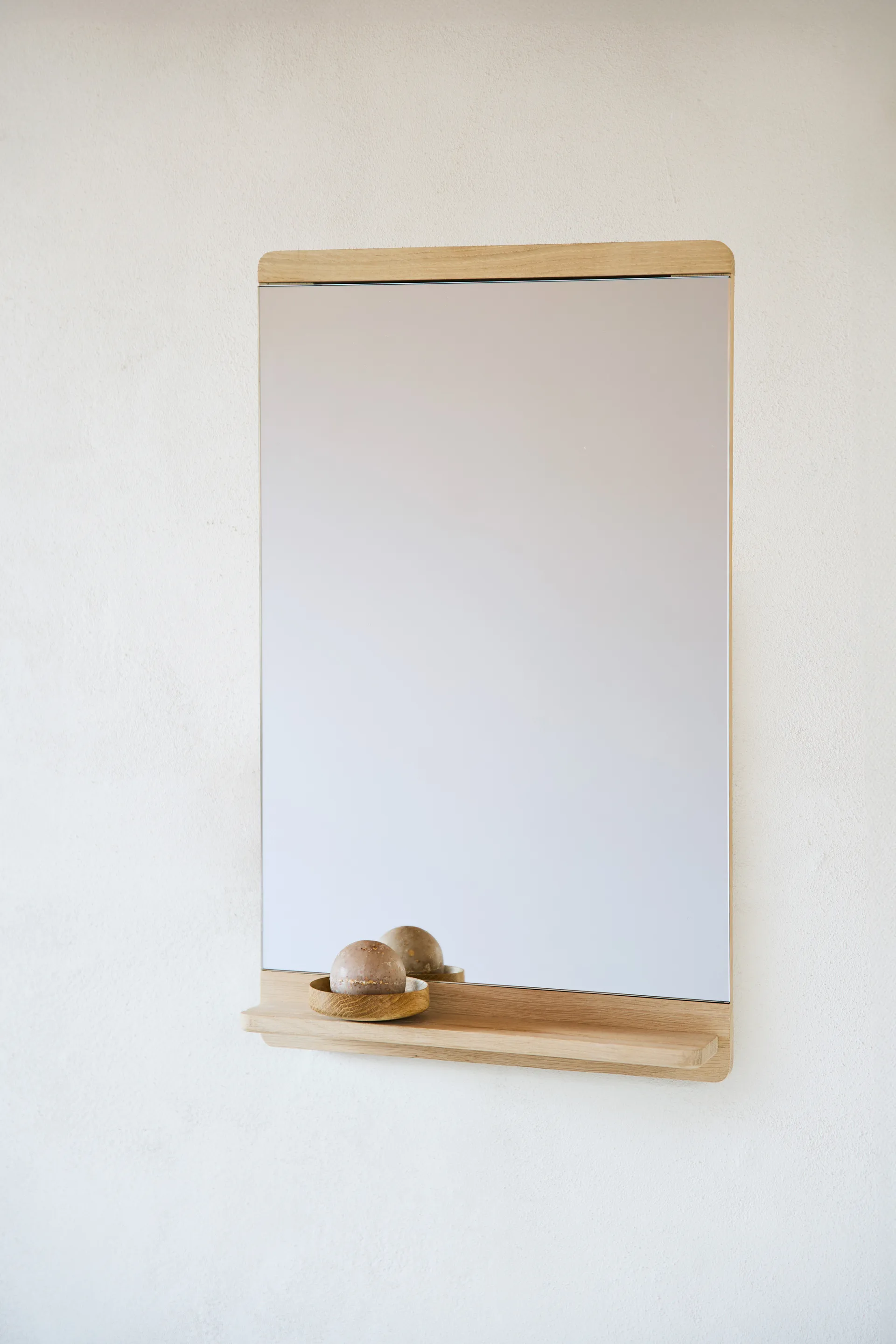 Rim veggspeil 40x68 cm, Hvit eik Form & Refine