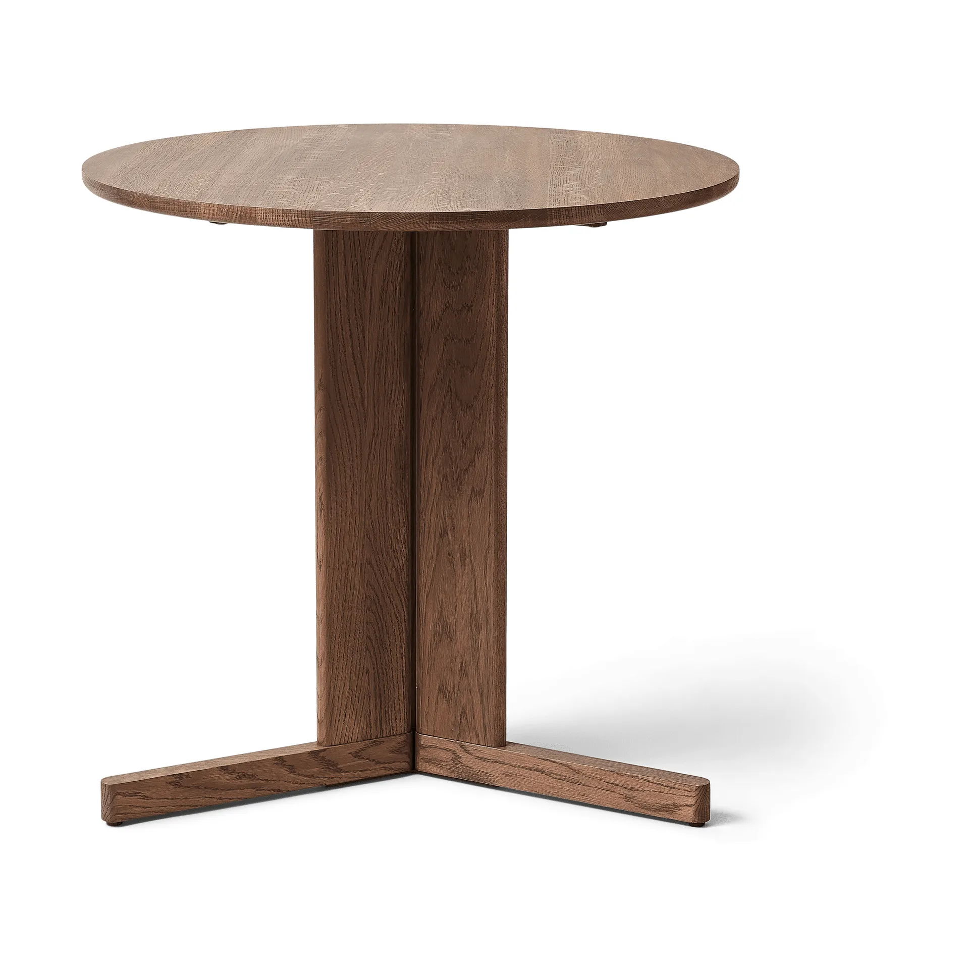 Trefoil spisebord Ø75 cm, Røkt eik Form & Refine