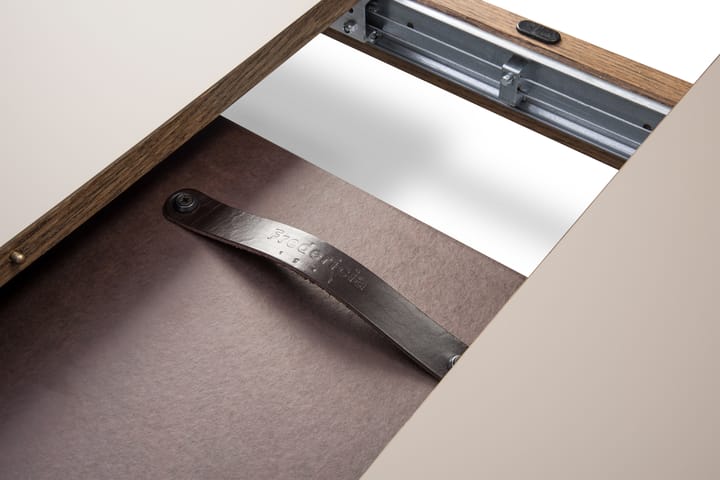 Ana spisebord 220–320×95 cm, Nanolaminat svart-røkt eik Fredericia Furniture