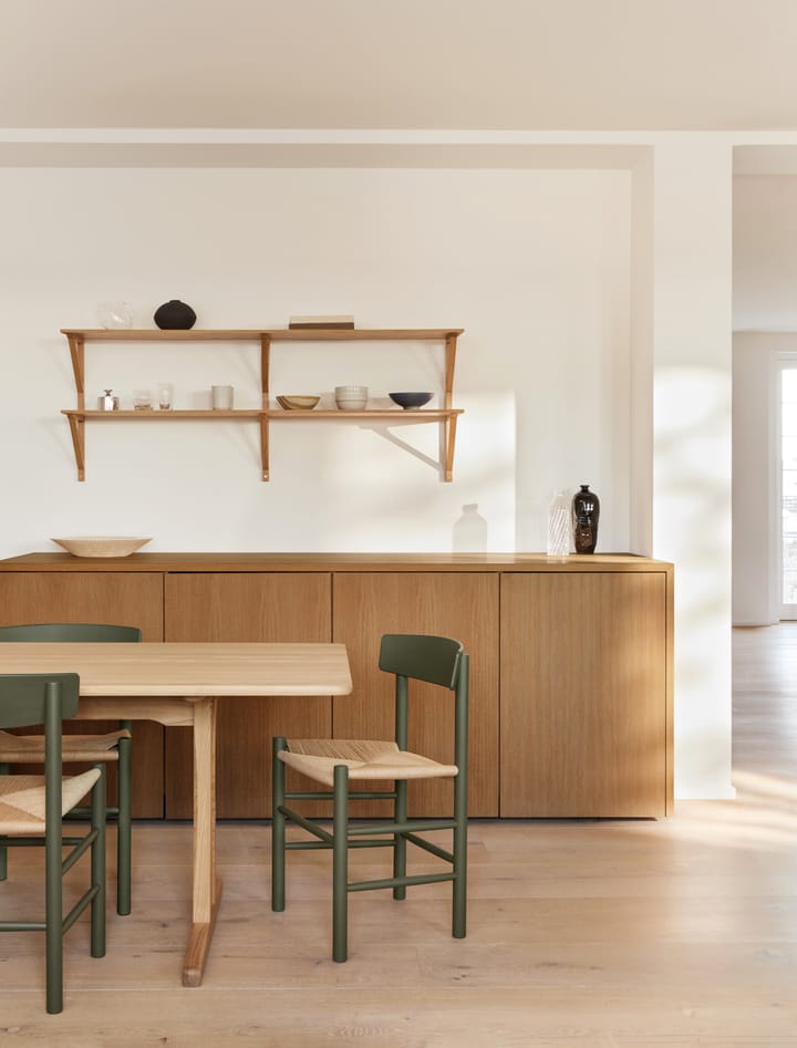BM29 hylle 149x61 cm, Eikelakk Fredericia Furniture