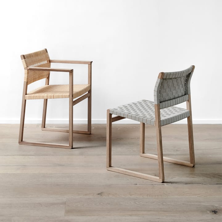 BM62 armlenestol, rotting, oljet eik understell Fredericia Furniture