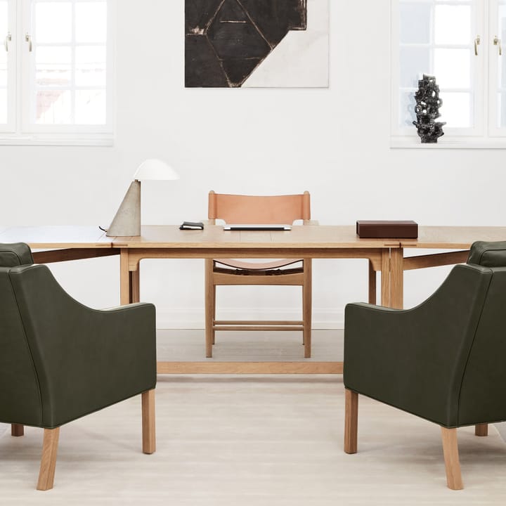 Fellow bordlampe, white, dark atlantico limestone Fredericia Furniture