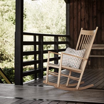 J16 gyngestol - Natur-svartlakkert eik - Fredericia Furniture