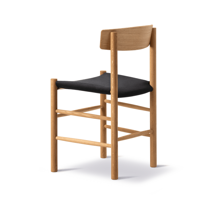 J39 stol, Oljet eik-svart canvas Fredericia Furniture
