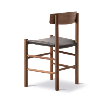 J39 stol - Oljet valnøtt-lær Omni 377 mørkbrun - Fredericia Furniture