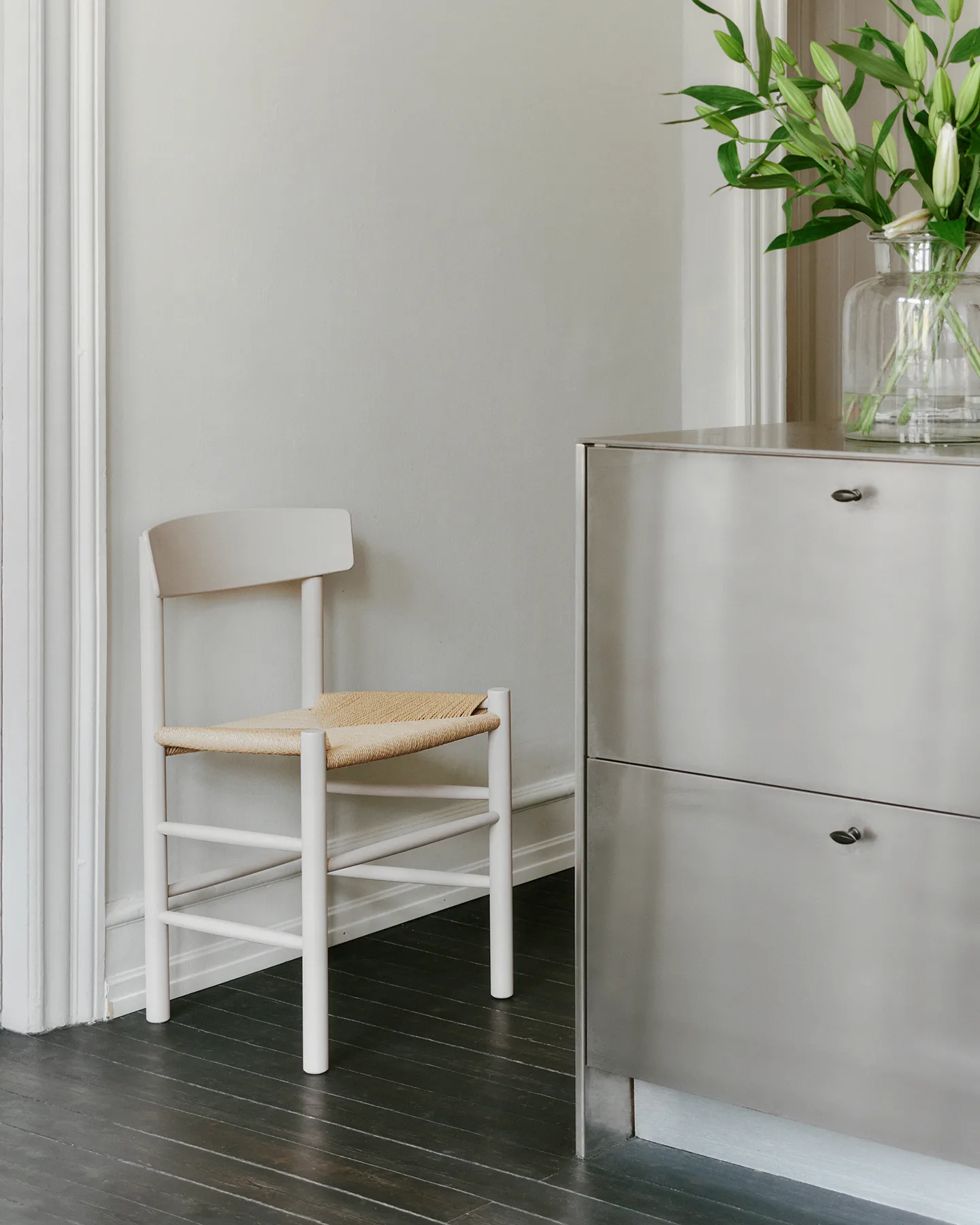 J39 stol, Pebble grey-flettet natur Fredericia Furniture