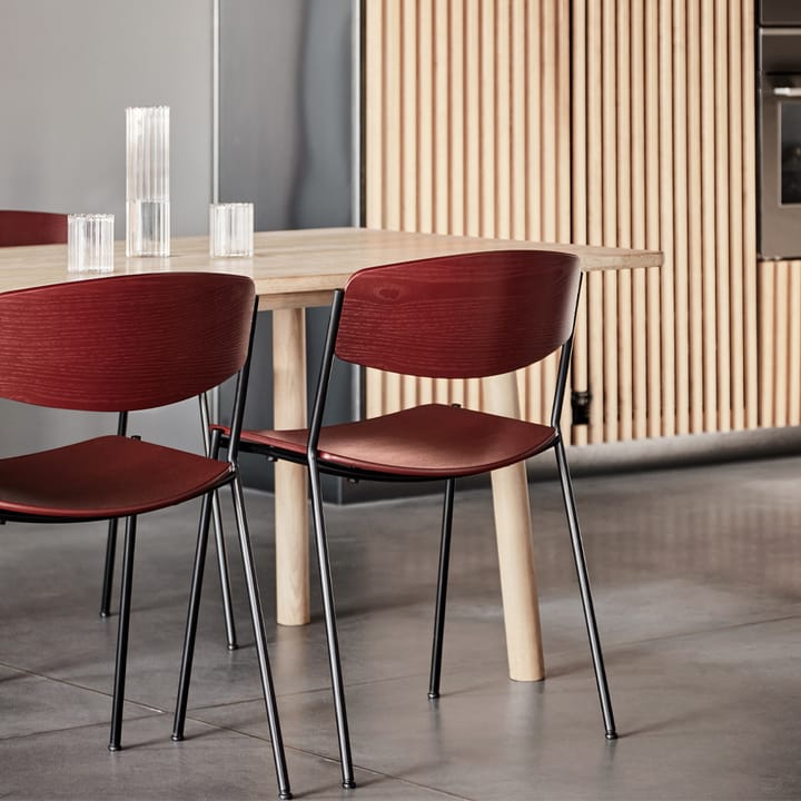 Lynderup 3080 stol, eik lakk, svart stål stativ Fredericia Furniture