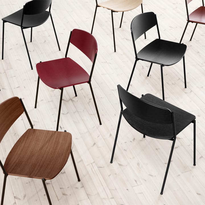 Lynderup 3080 stol, valnøtt lakk, svart stål stativ Fredericia Furniture