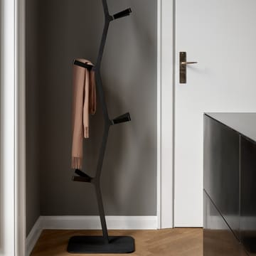 Nara kleshengere - ask svartbeiset, svartlakkert stål - Fredericia Furniture